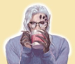 Rule 34 | 1boy, baldur&#039;s gate, baldur&#039;s gate 3, black sclera, blue sweater, brown eyes, claws, colored sclera, contemporary, cup, drinking, dungeons &amp; dragons, extra eyes, glasses, hands up, highres, holding, holding cup, kar&#039;niss, long hair, long sleeves, looking at viewer, male focus, monster boy, mug, pointy ears, simple background, solo, sweater, the old crane, upper body, white hair, yellow background