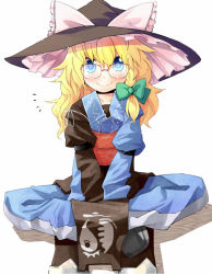 Rule 34 | 1girl, bespectacled, blonde hair, blue eyes, blush, bow, braid, cosplay, glasses, hair bow, hat, hat bow, indian style, kirisame marisa, long hair, morichika rinnosuke, morichika rinnosuke (cosplay), single braid, sitting, smile, solo, taker, taker (flamestorm), touhou, v arms, witch hat