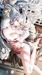 1girl absurdres aegir_(azur_lane) aegir_(one-on-one_leisure_time)_(azur_lane) azur_lane barefoot black_horns breasts collarbone dress foot_out_of_frame fur-trimmed_jacket fur_trim grey_jacket hair_between_eyes highres horns jacket junpaku_karen large_breasts long_hair looking_at_viewer multicolored_hair official_alternate_costume open_clothes open_jacket pink_dress red_hair short_dress slit_pupils smile solo spaghetti_strap streaked_hair two-tone_hair very_long_hair white_hair yellow_eyes