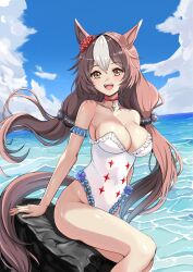 Rule 34 | 1girl, adapted costume, animal ears, armlet, bare shoulders, blue sky, breasts, brown hair, ear scrunchie, feet out of frame, hair between eyes, highres, horse ears, horse girl, horse tail, jewelry, large breasts, long hair, looking at viewer, multicolored hair, necklace, ocean, on rock, one-piece swimsuit, open mouth, outdoors, rock, sitting, sitting on rock, sky, smile, solo, streaked hair, swimsuit, tail, teeth, tsukiyuki mike, twintails, umamusume, upper teeth only, very long hair, water, white hair, white one-piece swimsuit, yamanin zephyr (umamusume), yellow eyes