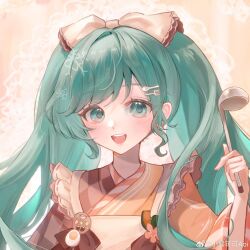 Rule 34 | 1girl, :d, absurdres, apron, blush, bow, brown kimono, chinese commentary, commentary request, fork hair ornament, frilled apron, frills, green eyes, green hair, hair bow, hand up, hardboiled egg, hatsune miku, highres, holding, holding ladle, japanese clothes, kimono, ladle, long hair, looking at viewer, lotus root, open mouth, orange background, print hair, smile, snowflake print, solo, spoon hair ornament, squash, teeth, twintails, upper body, upper teeth only, very long hair, vocaloid, weibo logo, weibo username, white apron, white bow, xiao xiong keke aoi, yuki miku, yuki miku (2024)