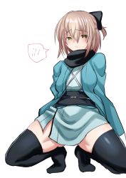 Rule 34 | ahoge, bad id, bad pixiv id, blush, commentary request, fate/grand order, fate (series), hair between eyes, haori, highres, japanese clothes, looking at viewer, okita souji (fate), reon (dainagon azuki), shinsengumi, short hair, solo, squatting, thighhighs, thighs, white background, yellow eyes