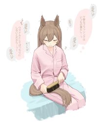 Rule 34 | 1girl, animal ears, bed, blush, breast pocket, brown hair, closed eyes, closed mouth, cropped legs, hair brush, horse ears, horse girl, horse tail, kogomiza, long hair, long sleeves, motion lines, pajamas, pants, pink pants, pink shirt, pocket, shirt, sitting, smart falcon (umamusume), solo, tail, brushing tail, thought bubble, translation request, umamusume, wavy mouth, white background