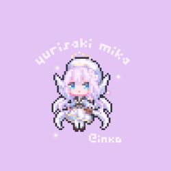 1girl blue_eyes chibi closed_mouth dotpict_(medium) feathered_wings full_body highres inkotheparrot long_hair looking_at_viewer maimai_(game) multiple_wings pink_background pixel_art seraph simple_background socks solo very_long_hair white_hair white_socks white_wings wings yurisaki_(maimai)