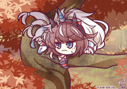 Rule 34 | 1girl, absurdres, arknights, autumn leaves, benizika, black gloves, black hairband, blue eyes, boots, brown hair, chibi, closed mouth, day, flying sweatdrops, gloves, hairband, highres, horns, in tree, long hair, long sleeves, multicolored hair, outdoors, signature, single sleeve, sleeves past wrists, solo, streaked hair, sweat, tree, twitter username, very long hair, white footwear, white hair, yato (arknights)