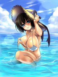 Rule 34 | 1girl, absurdres, akagi rio, barefoot, bikini, black hair, blue eyes, breasts, cleavage, hat, highres, huge breasts, large breasts, lens flare, ocean, on one knee, original, partially submerged, short hair, side-tie bikini bottom, solo, squatting, straw hat, submerged, swimsuit, untied, water