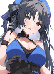 Rule 34 | 1girl, bare shoulders, black gloves, black hair, blush, bow, breasts, cleavage, commentary, dress, gloves, hat, large breasts, long hair, looking at viewer, looking down, multicolored hair, omuretsu, smile, solo, tacet mark (wuthering waves), upper body, wuthering waves, yangyang (wuthering waves)