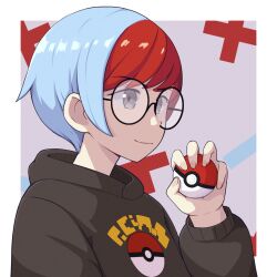 Rule 34 | 1girl, black-framed eyewear, blue hair, border, closed mouth, commentary request, creatures (company), game freak, glasses, grey background, grey eyes, hand up, highres, holding, holding poke ball, hood, hoodie, multicolored hair, nintendo, penny (pokemon), poke ball, poke ball (basic), poke ball print, pokemon, pokemon sv, red hair, round eyewear, short hair, solo, two-tone hair, umibato, upper body, white border