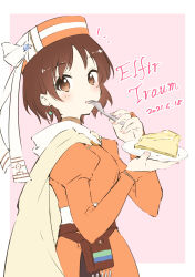 1girl absurdres atelier_(series) atelier_elie border brown_eyes brown_hair cape character_name cheesecake cowboy_shot dress earrings eating elfir_traum food fork hands_up hat highres holding holding_fork holding_plate jewelry long_sleeves looking_at_viewer minidraco notice_lines open_mouth orange_dress orange_hat outside_border parted_bangs pink_background plate pouch short_hair solo standing white_border