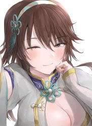 Rule 34 | 1girl, breasts, brown eyes, brown hair, chai xianghua, cleavage, highres, large breasts, looking at viewer, namco, one eye closed, smile, solo, soul calibur, soulcalibur, soulcalibur vi, wink