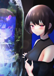 Rule 34 | 1girl, absurdres, aquarium, bad id, bad pixiv id, bare shoulders, black hair, blush, breasts, cleavage, closed mouth, fish, from side, hands up, highres, kazanock, large breasts, looking at viewer, looking to the side, off shoulder, original, red eyes, reflection, see-through, short hair, sideboob, upper body