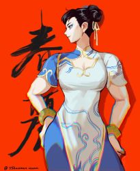 Rule 34 | 1girl, biceps, bracelet, breasts, brown hair, bun cover, capcom, chinese clothes, chun-li, cleavage cutout, closed mouth, clothing cutout, cowboy shot, double bun, dress, hair bun, hands on own hips, highres, jewelry, looking to the side, medium breasts, red background, smile, solo, street fighter, street fighter 6, thighs, toned, yshua