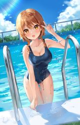 Rule 34 | 1girl, :d, bare arms, blue one-piece swimsuit, blue sky, breasts, brown hair, chain-link fence, cleavage, cloud, collarbone, commentary request, day, fence, gluteal fold, highres, looking at viewer, mayo (miyusa), medium breasts, natsuki hinata, one-piece swimsuit, open mouth, outdoors, pool, pool ladder, poolside, school swimsuit, sky, smile, solo, standing, swimsuit, thighs, tonari no kyuuketsuki-san, v, water, water drop, wet