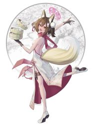 animal_ear_fluff animal_ears backless_dress backless_outfit bamboo_steamer baozi blue_archive brown_hair china_dress chinese_clothes dim_sum dress eyeshadow fang food fox_ears fox_girl fox_hair_ornament fox_tail from_behind gloves green_eyes hair_ornament halo highres izuna_(blue_archive) kunai looking_at_viewer makeup mitochondrion partially_fingerless_gloves pink_eyeshadow pink_halo pink_scarf pom_pom_(clothes) pom_pom_hair_ornament scarf side_slit skin_fang smile standing standing_on_one_leg tail thigh_strap weapon white_dress