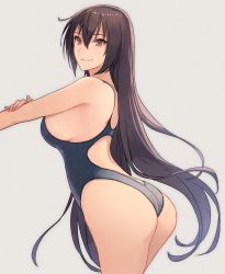 1girl ass bare_arms bare_legs bare_shoulders black_hair black_one-piece_swimsuit breasts closed_mouth competition_swimsuit cowboy_shot grey_background hair_between_eyes highres kantai_collection kasumi_(skchkko) large_breasts long_hair nagato_(kancolle) one-piece_swimsuit red_eyes simple_background smile solo swimsuit