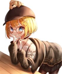 Rule 34 | bad id, bad pixiv id, blonde hair, blue eyes, breasts, bubba (watson amelia), detective, glasses, grin, hair ornament, hat, hololive, hololive english, magnifying glass, short hair, smile, teeth, thighs, tiokun7, virtual youtuber, watson amelia, watson amelia (2nd costume)