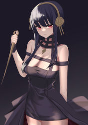 Rule 34 | 1girl, absurdres, bare arms, bare shoulders, black background, black dress, black hair, breasts, cleavage, commentary request, cowboy shot, dress, hairband, hand up, highres, holding, holding weapon, katagirinanoka, large breasts, long hair, looking at viewer, parted lips, partial commentary, pencil dress, red eyes, reverse grip, sidelocks, simple background, solo, spy x family, standing, weapon, yor briar