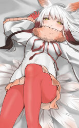 Rule 34 | 1girl, a888 n22, bird girl, bird tail, bird wings, bow, bowtie, feathered wings, gloves, head wings, highres, jacket, japanese crested ibis (kemono friends), kemono friends, kemono friends 3, long hair, looking at viewer, multicolored hair, on bed, red hair, skirt, solo, tail, thighhighs, two-tone hair, white hair, wings, yellow eyes