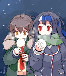 Rule 34 | 2girls, baozi, black hair, blue jacket, blush, brown eyes, brown hair, can, food, food in mouth, fur-trimmed hood, fur trim, green jacket, green scarf, hatsushimo (kancolle), headband, holding, holding can, holding food, hood, jacket, kanoe soushi, kantai collection, long hair, long sleeves, multiple girls, necktie, night, parka, red eyes, red neckwear, remodel (kantai collection), scarf, short hair, sky, snow, sweater, twitter username, upper body, wakaba (kancolle)
