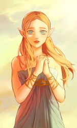 Rule 34 | 1girl, alternate color, aqua eyes, bare arms, bare shoulders, blonde hair, bracelet, cloud, dress, elf, eyebrows, grey dress, hands up, highres, interlocked fingers, jewelry, lips, long hair, looking at viewer, neck, necklace, nintendo, outdoors, own hands clasped, parted bangs, pointy ears, princess zelda, red lips, sky, solo, standing, strapless, strapless dress, sunset, the legend of zelda, the legend of zelda: breath of the wild, totorolls, triforce