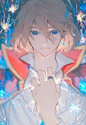 Rule 34 | 1boy, 3naru hasegg, artist name, blonde hair, blue cloak, blue eyes, blue gemstone, cloak, closed mouth, collared shirt, earrings, gem, hair between eyes, hand up, howl (howl no ugoku shiro), howl no ugoku shiro, jewelry, long sleeves, looking at viewer, male focus, multicolored cloak, necklace, pink cloak, red gemstone, ring, shirt, short hair, smile, solo, sparkle, standing, white shirt