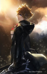 Rule 34 | 1boy, artist name, black coat (kingdom hearts), blonde hair, blue eyes, cloud, disney, dual wielding, from side, holding, hood, hooded jacket, jacket, keyblade, kingdom hearts, kingdom hearts ii, light particles, looking at viewer, looking back, male focus, oathkeeper (keyblade), oblivion (keyblade), parted lips, roxas, short hair, sky, solo, song name, square enix, sunlight, swd3e2