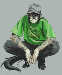 Rule 34 | 1boy, alternate costume, baseball cap, black footwear, black hair, black pants, closed mouth, clothes writing, elbows on knees, fate/grand order, fate (series), green eyes, green shirt, grey background, grey hat, hat, highres, long hair, looking at viewer, male focus, mi (pic52pic), pants, ponytail, shirt, shoes, simple background, smile, solo, squatting, tattoo, very long hair, yan qing (fate)