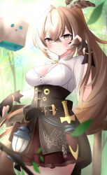 Rule 34 | 1girl, absurdres, ahoge, belt, blurry, blush, brown corset, brown eyes, brown hair, cleavage cutout, clothing cutout, corset, crossed bangs, dagger, depth of field, falling leaves, feather hair ornament, feathers, forest, gloves, hair ornament, highres, hirahiragi (h1rqg1), hololive, hololive english, knife, lantern, leaf, long hair, looking at viewer, multicolored hair, nanashi mumei, nanashi mumei (1st costume), nature, partially fingerless gloves, pleated skirt, ponytail, pouch, red skirt, runes, shirt, skirt, smile, streaked hair, very long hair, virtual youtuber, weapon, white shirt