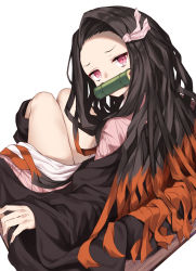 Rule 34 | 1girl, amagasa yun, black hair, brown hair, commentary request, fingernails, forehead, hair ribbon, japanese clothes, kamado nezuko, kimetsu no yaiba, kimono, long hair, long sleeves, looking at viewer, looking back, mouth hold, multicolored hair, parted bangs, pink kimono, pink ribbon, red eyes, ribbon, simple background, sitting, sleeves past wrists, solo, two-tone hair, very long hair, white background, wide sleeves