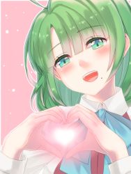 Rule 34 | 10s, 1girl, :d, blush, commentary request, glowing, green eyes, green hair, head tilt, heart, heart hands, higeno shinshi, kantai collection, matching hair/eyes, mole, mole under mouth, open mouth, pink background, smile, solo, upper body, yuugumo (kancolle)