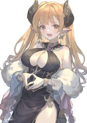 Rule 34 | 1girl, alba (granblue fantasy), bare shoulders, black dress, blonde hair, butterfly earrings, center opening, choker, dress, earrings, freckles, fur scarf, granblue fantasy, hair intakes, highres, horns, jewelry, mole, mole under mouth, nao (syn eaa), open mouth, own hands together, pointy ears, red eyes, ring, side slit, simple background, solo, white background, wide sleeves