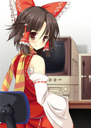 Rule 34 | 1girl, absurdres, at computer, bare shoulders, benikurage (cookie), blush, bow, brown eyes, brown hair, chair, closed mouth, commentary request, computer, cookie (touhou), crt, detached sleeves, fang, fang out, frilled bow, frills, from behind, hair bow, hair ribbon, hair tubes, hakurei reimu, highres, large bow, long sleeves, looking at viewer, looking back, manatsu no yo no inmu, monitor, nontraditional miko, office chair, pc-98 (computer), red bow, ribbon, ribbon-trimmed sleeves, ribbon trim, sarashi, scarf, short hair, sidelocks, sitting, skirt, skirt set, smile, solo, striped clothes, striped scarf, swivel chair, szk, touhou, upper body, vest, wide sleeves