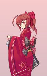 Rule 34 | 1girl, ahoge, bag, bagged fish, blazblue, bow, brown hair, celica a. mercury, drawfag, fish, goldfish, hair bow, japanese clothes, kimono, looking at viewer, looking back, obi, pink background, pink bow, ponytail, red eyes, red kimono, sash, sidelocks, simple background, smile, solo, standing, striped, striped bow, wide sleeves