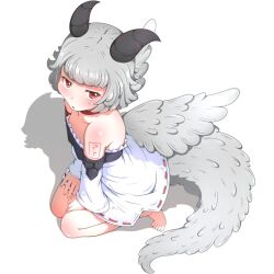 1girl barefoot black_horns blunt_bangs blush commentary_request detached_sleeves dragon_tail dress feathered_wings flat_chest full_body grey_hair grey_wings hanoyama highres horns kuu_the_silver_dragon looking_at_viewer open_mouth rabbit_and_steel ribbon-trimmed_dress ribbon_trim seiza simple_background sitting solo strapless strapless_dress tail white_background white_dress white_sleeves wings