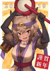 Rule 34 | 10s, 1girl, 2019, animal ears, arms up, blush, boar ears, bow, bowtie, brown eyes, brown hair, chinese zodiac, choker, commentary request, drum, elbow gloves, gloves, guchico, hair between eyes, headband, instrument, kemono friends, light brown hair, multicolored hair, new year, pig nose, ryukyu boar (kemono friends), short hair, short sleeves, solo, translation request, upper body, year of the pig