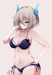 1girl absurdres artist_name bikini black_bikini blue_eyes breasts dragon_girl dragon_horns grand_chase grey_hair highres horns medium_breasts medium_hair navel pointy_ears radal side-tie_bikini_bottom signature swimsuit tiamat_(grand_chase) white_background yellow_pupils