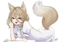 Rule 34 | 1girl, animal ears, bent over, brown eyes, commentary, fang, fox ears, fox girl, fox tail, hair between eyes, highres, jumpsuit, kudamaki tsukasa, light brown hair, open mouth, short hair, short sleeves, signature, simple background, skin fang, smile, solo, tail, touhou, white background, white jumpsuit, yomogi 0001