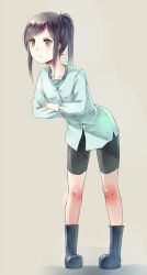 Rule 34 | 10s, 1girl, bike shorts, black hair, blush, boots, brown eyes, collarbone, crossed arms, frown, full body, grey background, hanasaku iroha, leaning forward, long sleeves, parsley-f, pigeon-toed, ponytail, rubber boots, shadow, shirt, simple background, solo, standing, tsurugi minko