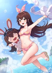 Rule 34 | 1girl, absurdres, amber (genshin impact), bikini, blue sky, breasts, brown eyes, brown hair, character doll, cloud, commentary request, day, genshin impact, hair between eyes, hair ribbon, highres, jihi, korean commentary, long hair, looking at viewer, open mouth, outdoors, pink bikini, pink ribbon, plaid, plaid bikini, plaid ribbon, ribbon, sandals, sky, small breasts, smile, solo, swimsuit, towel, wading, white towel