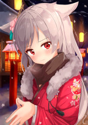 Rule 34 | 1girl, ame., animal ears, azur lane, blush, building, closed mouth, commentary request, fingernails, floral print, flower, fur collar, grey hair, hair flower, hair ornament, head tilt, highres, japanese clothes, kimono, lantern, long hair, long sleeves, looking at viewer, montpelier (azur lane), montpelier (flower of the snowy night) (azur lane), night, night sky, outdoors, own hands together, pink flower, print kimono, red eyes, red kimono, sky, snow, snowing, solo, very long hair