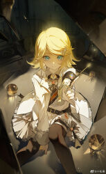Rule 34 | 1girl, abstract background, belt, black belt, black thighhighs, blonde hair, blue eyes, brooch, commentary, feet out of frame, flipped hair, hair ornament, hairclip, highres, holding, holding wand, jacket, jewelry, kagamine rin, open clothes, open jacket, pleated skirt, pointing, pointing at viewer, sash, shirt, skirt, smile, solo, symbol-only commentary, thighhighs, vocaloid, wand, weibo username, white jacket, white shirt, white skirt, zeriko