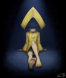 Rule 34 | 1girl, absurdres, arm support, artist name, barefoot, black hair, bob cut, cabronpr, commentary, dark, dated, english commentary, feet, female focus, frown, full body, hair over eyes, highres, hood, hood up, knee up, little nightmares (series), long bangs, long sleeves, looking at viewer, no eyes, on ground, raincoat, short hair, shorts, signature, simple background, sitting, six (little nightmares), soles, solo, spotlight, toes, white shorts, yellow raincoat