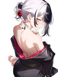 1girl 2025 absurdres akamiya_mumu bare_back barefoot black_hair black_kimono black_nails commentary_request flower from_behind grey_hair grin hair_bun hair_flower hair_ornament hand_on_own_neck highres hololive hololive_english japanese_clothes kanzashi kimono kimono_pull looking_at_viewer looking_back median_furrow multicolored_hair nail_polish no_bra official_alternate_hairstyle shiori_novella short_hair simple_background single_hair_bun single_sidelock sitting smile soles solo split-color_hair transparent_background tsumami_kanzashi virtual_youtuber yellow_eyes