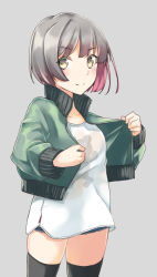Rule 34 | &gt;:), 1girl, black thighhighs, blue shorts, blush, brown eyes, closed mouth, comah, green jacket, grey background, grey hair, highres, jacket, long sleeves, looking at viewer, multicolored hair, open clothes, open jacket, original, red hair, shirt, short hair, short shorts, shorts, simple background, smile, solo, thighhighs, two-tone hair, v-shaped eyebrows, white shirt