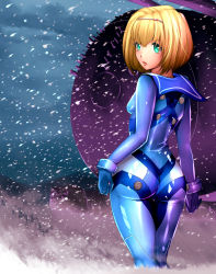Rule 34 | 10s, 1girl, ass, baby magnum, blue gloves, blush, bodysuit, building, cloud, cloudy sky, from behind, gloves, green eyes, hairband, harihisa, heavy object, lips, looking at viewer, looking back, milinda brantini, outdoors, parted lips, sailor collar, short hair, skin tight, sky, snow, snowing, snowstorm, solo