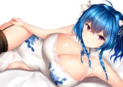 Rule 34 | 1girl, ahoge, alternate costume, armpits, azur lane, bare shoulders, bed sheet, black thighhighs, blue hair, blush, bow, breasts, calligraphy brush, china dress, chinese clothes, cleavage, cleavage cutout, closed mouth, clothing cutout, crossed bangs, dress, floral print, garter straps, gloves, hair between eyes, hair bow, hair ribbon, hand on own thigh, hand on thigh, highres, lace, lace-trimmed legwear, lace trim, large breasts, long hair, looking at viewer, lying, on bed, on side, paintbrush, purple eyes, ribbon, shiny skin, side slit, sidelocks, simple background, smile, solo, st. louis (azur lane), st. louis (blue and white pottery) (azur lane), thighhighs, thighs, white background, white bow, white dress, white ribbon, wsman