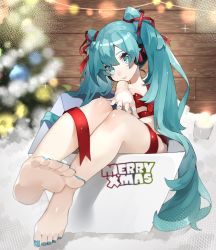 Rule 34 | 1girl, absurdres, aqua eyes, aqua hair, aqua nails, barefoot, blue nails, blurry, blurry background, box, candle, christmas, christmas tree, commentary, feet, foot focus, foreshortening, gift, gift box, hatsune miku, headphones, highres, huge filesize, in box, in container, long hair, looking at viewer, merry christmas, nail polish, naked ribbon, reaching, reirou (chokoonnpu), ribbon, sitting, smile, solo, sparkle, symbol-only commentary, toenail polish, toenails, twintails, very long hair, vocaloid, wooden wall