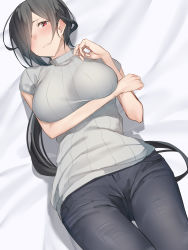 Rule 34 | 1girl, arm under breasts, bed sheet, black hair, black pants, blush, breasts, closed mouth, commentary request, denim, grey sweater, hair over one eye, highres, jeans, large breasts, long hair, looking at viewer, lying, on back, original, pallad, pants, red eyes, ribbed sweater, short sleeves, solo, sweater