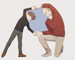 Rule 34 | 2boys, arm up, black shirt, blonde hair, brown eyes, brown footwear, brown hair, brown pants, chilchuck tims, clenched teeth, collared shirt, commentary request, contemporary, dungeon meshi, full body, green pants, grey background, hand up, height difference, highres, holding hands, laios touden, long sleeves, looking at another, male focus, multiple boys, on one knee, open mouth, pants, red sweater, shirt, shoes, short hair, simple background, sneakers, standing, standing on one leg, sweater, teeth, very short hair, white shirt, yellow eyes, zarame pfpf