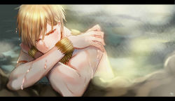 Rule 34 | 1boy, absurdres, blonde hair, bracelet, crossed arms, fate/stay night, fate (series), gilgamesh (fate), highres, jewelry, letterboxed, male focus, nude, onsen, red eyes, solo, steam, tarao (13raven), upper body